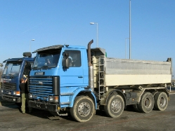 RO-Scania-113-H-380-blau-Vorechovsky-220208-01