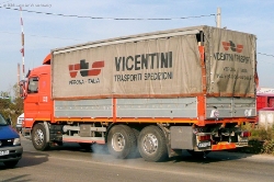 RO-Scania-143-H-450-rot-Vorechovsky-141008-02