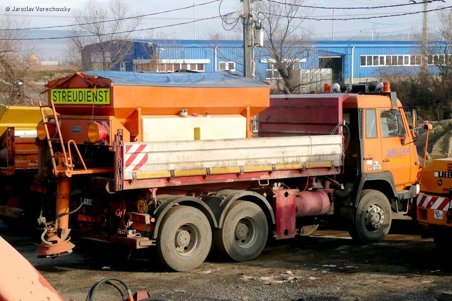 RO-Steyr-26-S-32-6x6-orange-Vorechovsky-281108-06.jpg