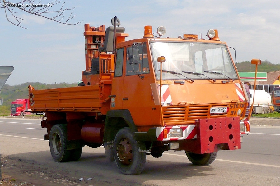 RO-Steyr-91-orange-Vorechovsky-150908-03.jpg
