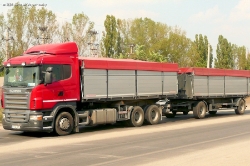 RO-Scania-R-420-rot-Vorechovsky-150908-01