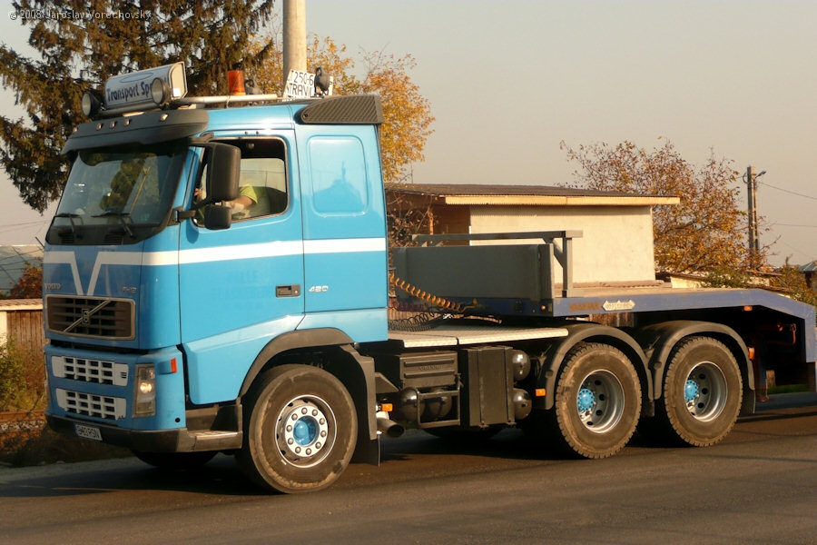 RO-Volvo-FH12-420-blau-Vorechovsky-181108-03.jpg