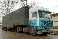 RO-Volvo-F12-weiss-Vorechovsky-150309-05