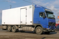 RO-Volvo-FH12-420-blau-Vorechovsky-150309-01