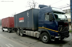 RO-Volvo-FH12-420-blau-Vorechovsky-181108-02