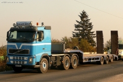 RO-Volvo-FH12-420-blau-Vorechovsky-181108-04