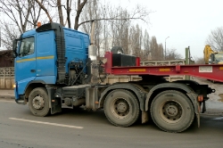 RO-Volvo-FH-480-blau-Vorechovsky-171208-01