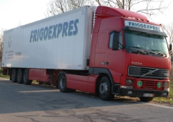 Volvo-FH12-Frigoexpres-Schiffner-020705-01-RO