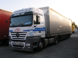 RO-MB-Actros-MP2-1844-weiss-Holz-250609-01