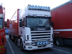 RO-Scania-164-L-weiss-Holz-260808-01