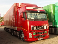 Volvo-FH12-rot-Holz-080607-01-RO