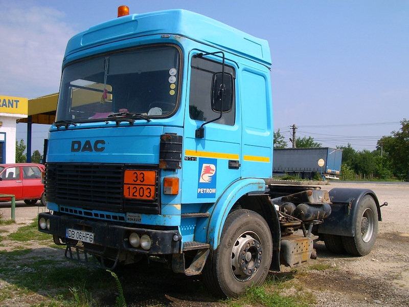 RO-DAC-18380-blau-BMihai-131008-01.jpg