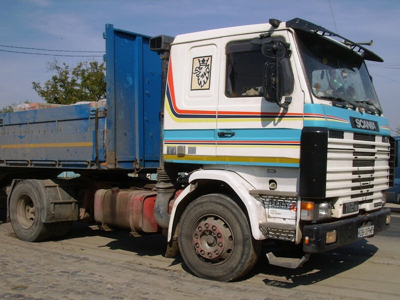 RO-Scania-112-M-weiss-BMihai-131008-02.jpg