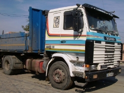 RO-Scania-112-M-weiss-BMihai-131008-01