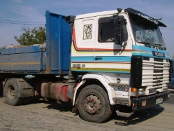 RO-Scania-112-M-weiss-BMihai-131008-02
