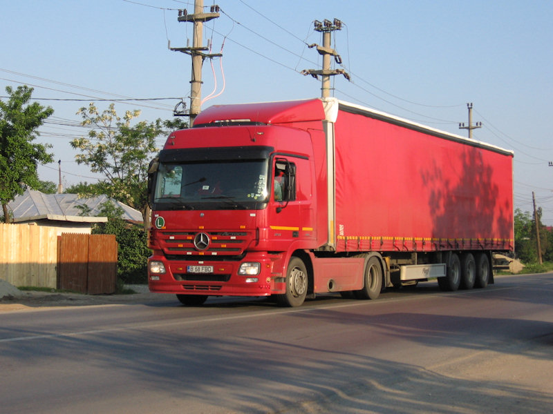 RO-MB-Actros-MP2-1841-rot-Bodrug-210508-01.jpg