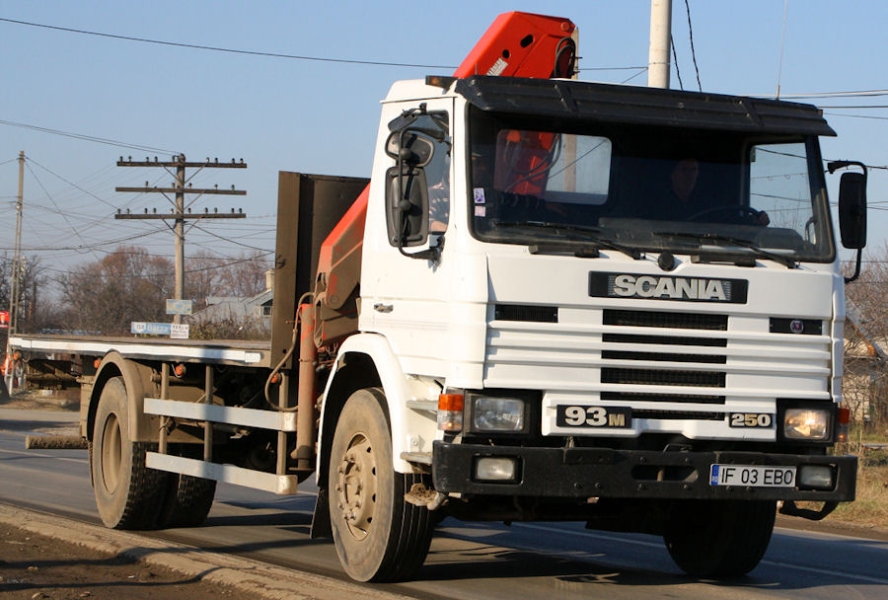RO-Scania-93-M-250-white-GeorgeBodrug-281108.jpg