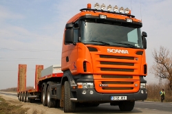 RO-Scania-R-560-orange-GeorgeBodrug-040309-2