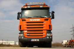 RO-Scania-R-560-orange-GeorgeBodrug-040309-3