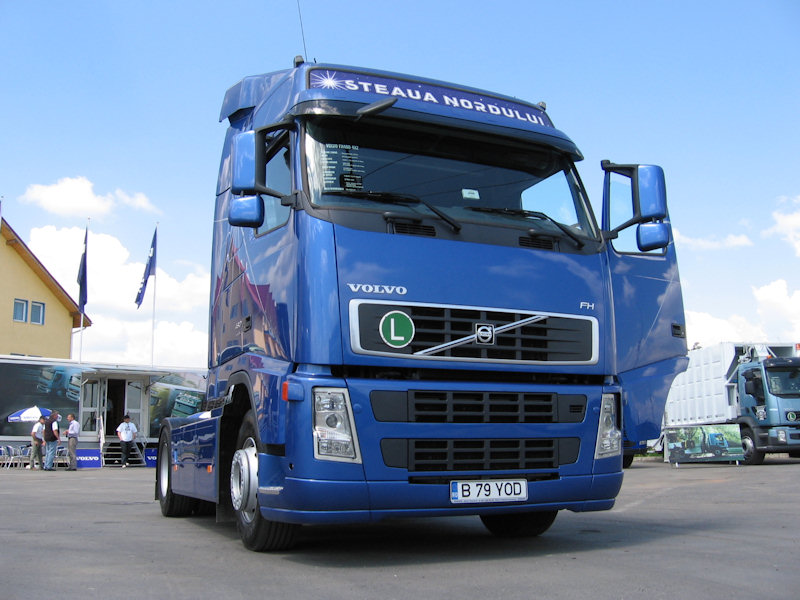 RO-Volvo-FH-480-blau-Bodrug-210508-03.jpg