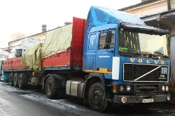 RO-Volvo-F12-blau-Bodrug-020209-02