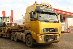 RO-Volvo-FH16-660-gelb-Bodrug-231208-02
