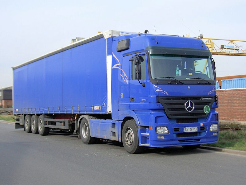 RO-MB-Actros-MP2-1846-blau-Szy-141708-01.jpg - Trucker Jack