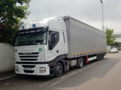 RO-Iveco-Stralis-AS-II-440-S-45-weiss-DS-260610-02