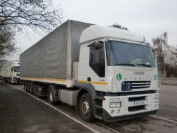 RO-Iveco-Stralis-AT-440-S-43-weiss-DS-300610-01