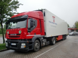 RO-Iveco-Stralis-AT-II-440-S-42-rot-DS-270610-01