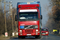 RO-Volvo-FH16-520-red-231109-1