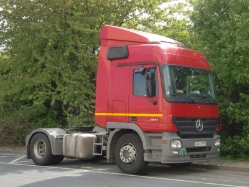 RO-MB-Actros-MP2-1841-rot-DS-270610-01