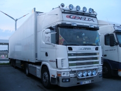 S-Scania-164-L-580-Delta-Holz-300609-01