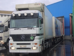 MB-Actros-2548-weiss-281204-1-Stober-01-S