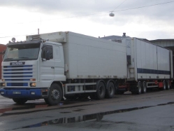 Scania-3er-weiss-281204-1-Stober-01-S
