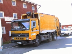 S-Volvo-FL7-gelb-Weddy-141108-01