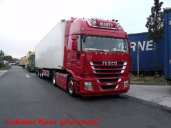 CH-Iveco-Stralis-AS-II-440-S-56-Marty-Koster-121210-01