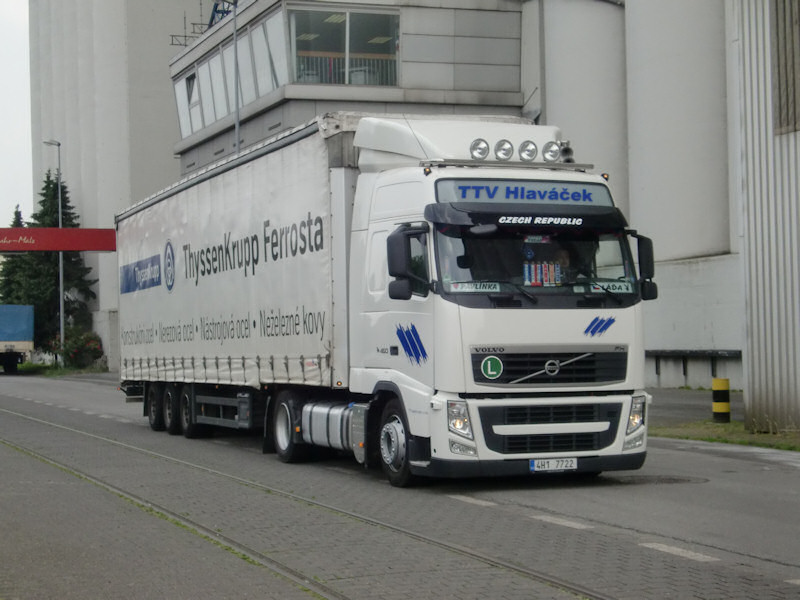 CZ-Volvo-FH-II-460-weiss-DS-260610-01.jpg - Trucker Jack