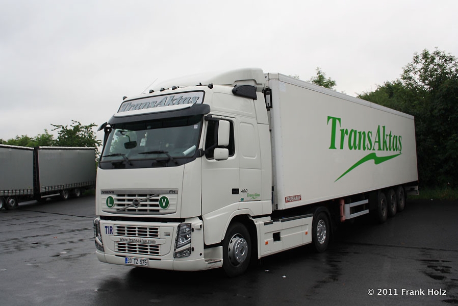TR-Volvo-FH-II-460-TransAktos-Holz-050711-01.jpg
