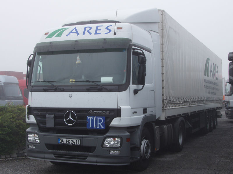 MB-Actros-MP2-1844-Ares-Holz-130907-01-TR.jpg