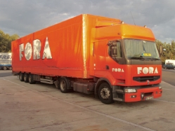 Renault-Premium-400-Fora-Holz-081006-01-TR