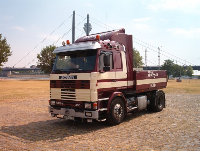Scania-143-M-450-Schausteller-ZM-Hoelzgen-2-(Jeroniemo).jpg - Geroniemo