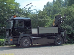 MAN-F2000-Evo-Schausteller-ZM-schwarz