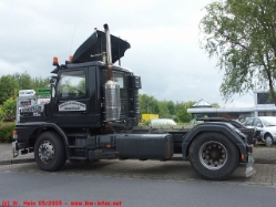 Scania-113-M-360-schwarz-100505-02