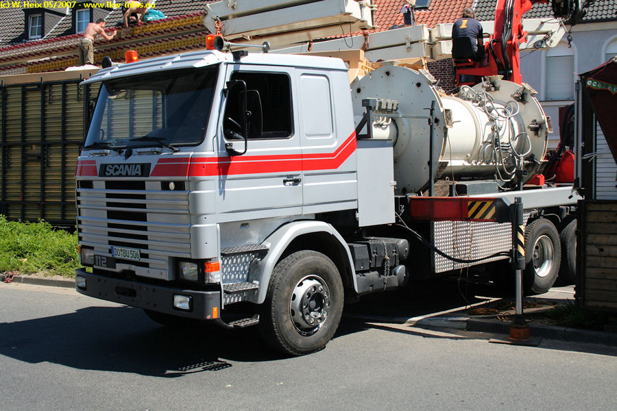 Scania-112-silber-230507-01.jpg