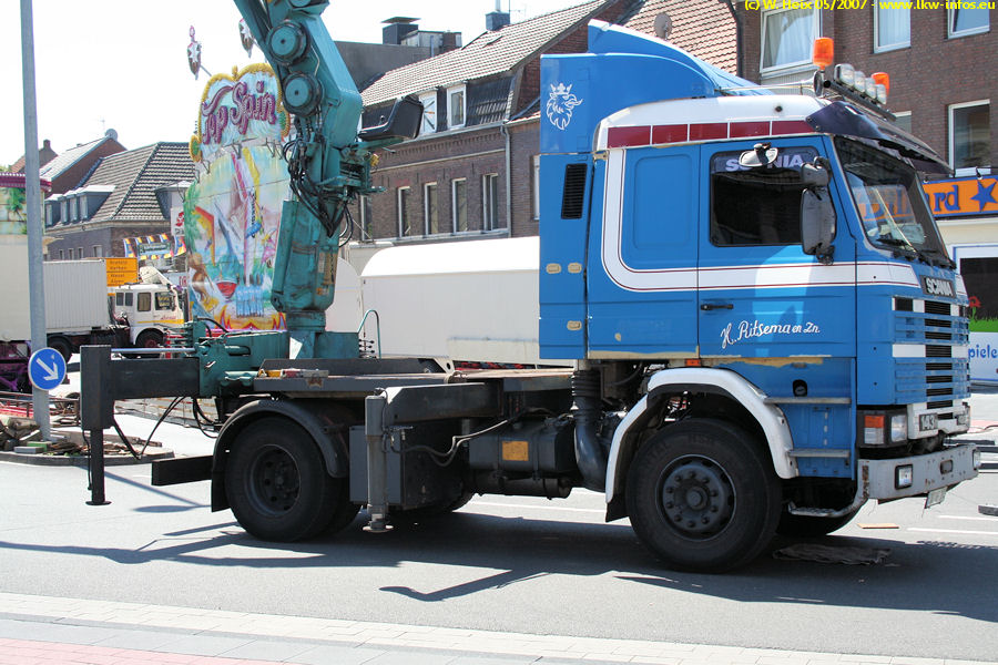 Scania-143-M-400-blau-230507-02.jpg