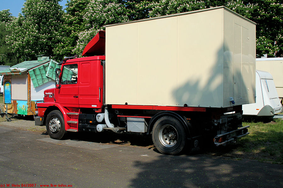 Scania-93-M-250-rot-290407-03.jpg