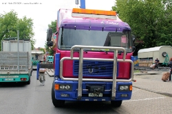 MAN-F2000-blau-pink-270509-01