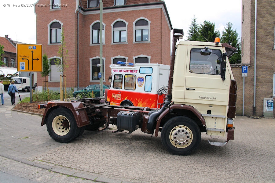Scania-112-M-beige-braun-270509-01.jpg