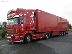 Scania-R-rot-Holz-260808-01